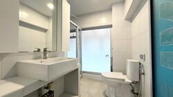 Sixth Avenue (D10), Terrace #524114261